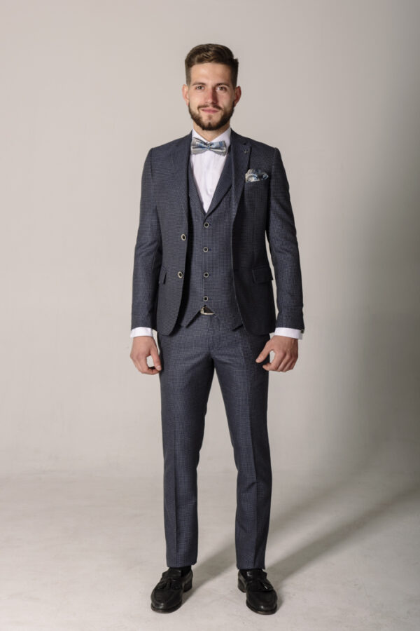 Костюм мужской тройка серый 65% шерсти Sezzar.by