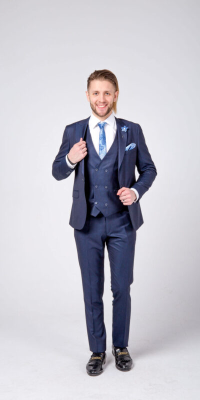 Мужской костюм тройка синего цвета с двубортной жилеткой Sezzar.by