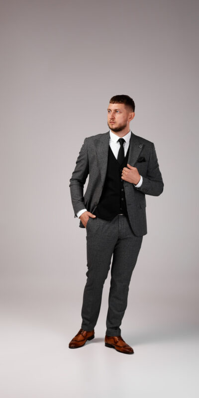 Костюм тройка серый в мелкую клетку Sezzar.by