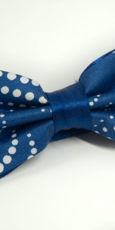 Галстук-бабочка мужской синий в белый узор 