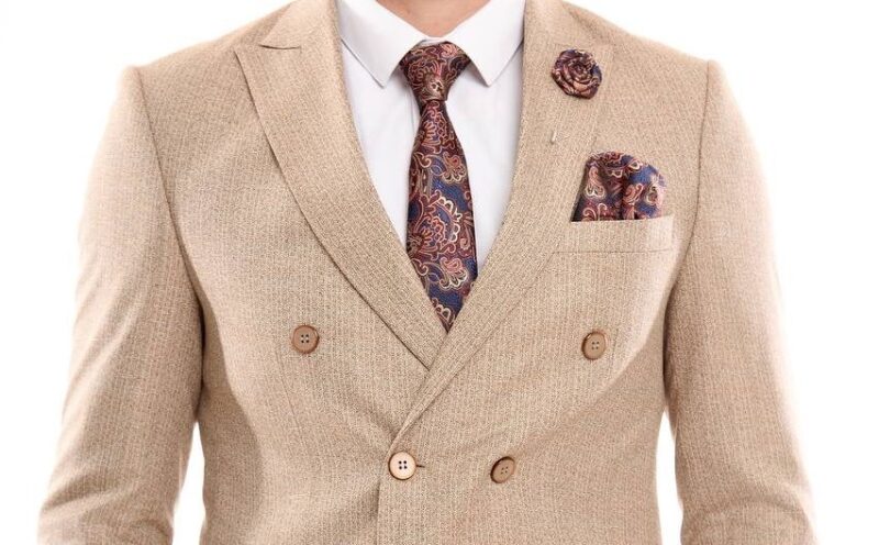 светлые костюмы