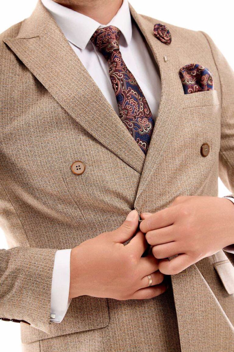 Весь июль -20% на светлые костюмы в выходные дни! Sezzar.by